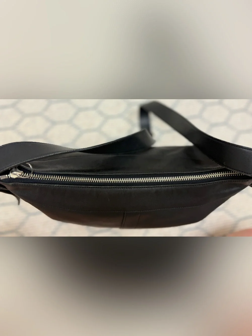 COACH Vintage Y2K Unisex Classic Black Leather Messenger Tote Crossbody Handbag
